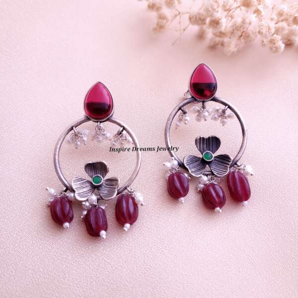 FLOWER MOTIF RUBY EARRINGS - Image 2