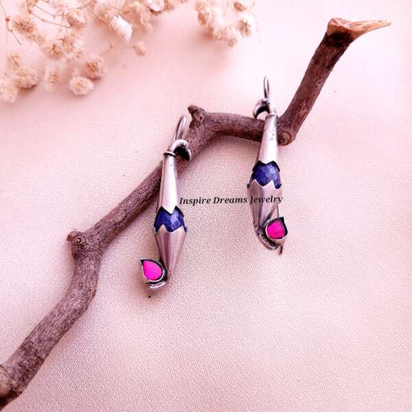 HUMMINGBIRD MOTIF EARRING WITH LAPIS LAZULI STONE