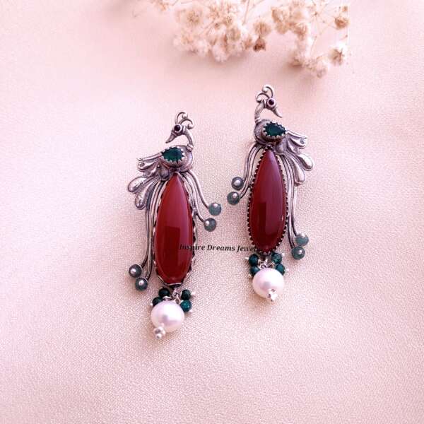 LONG TAILED PARADISE BIRD EARRING WITH CARNELIAN,PEARL AND GREEN STONE