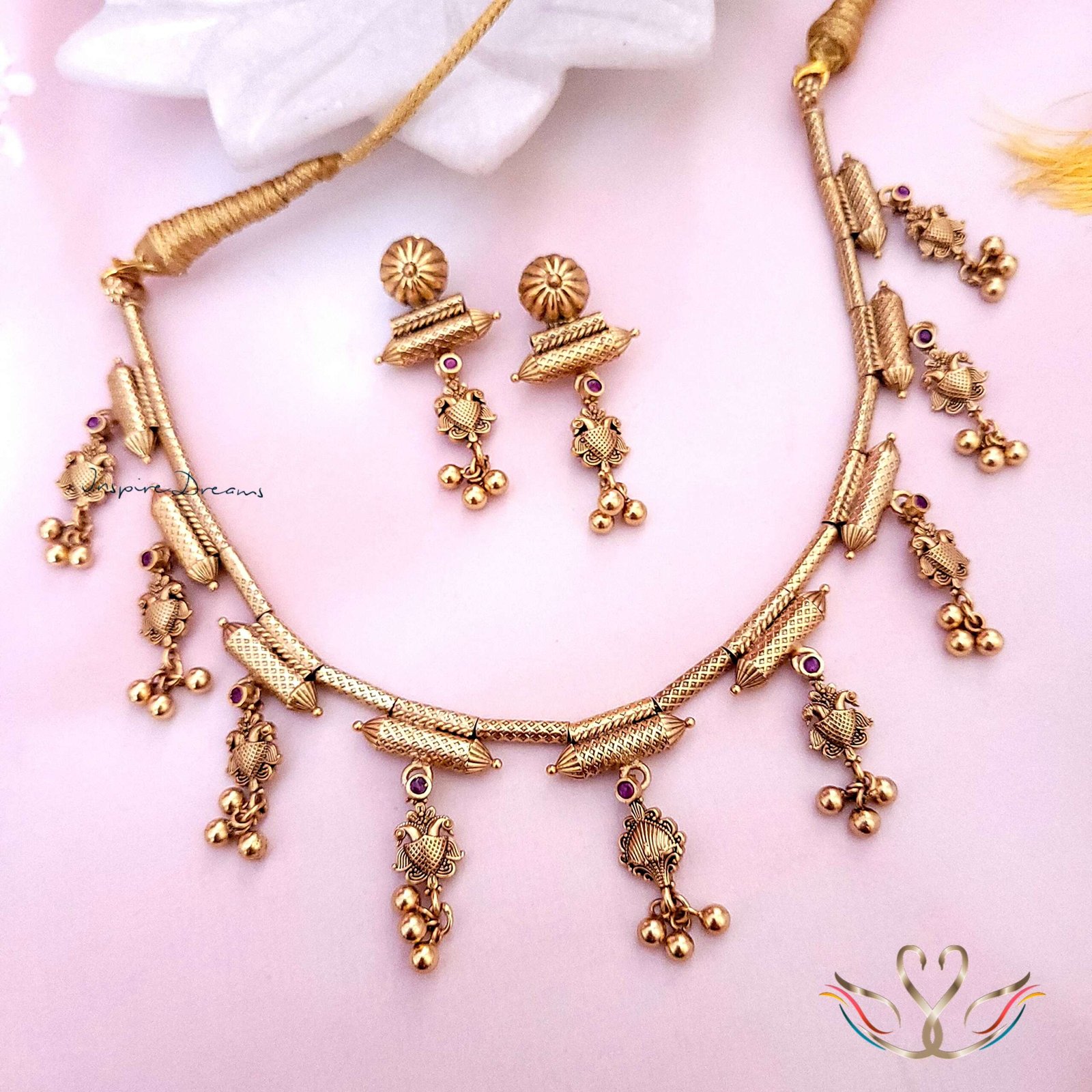 SAAJ CONTEMPORARY NECKLACE