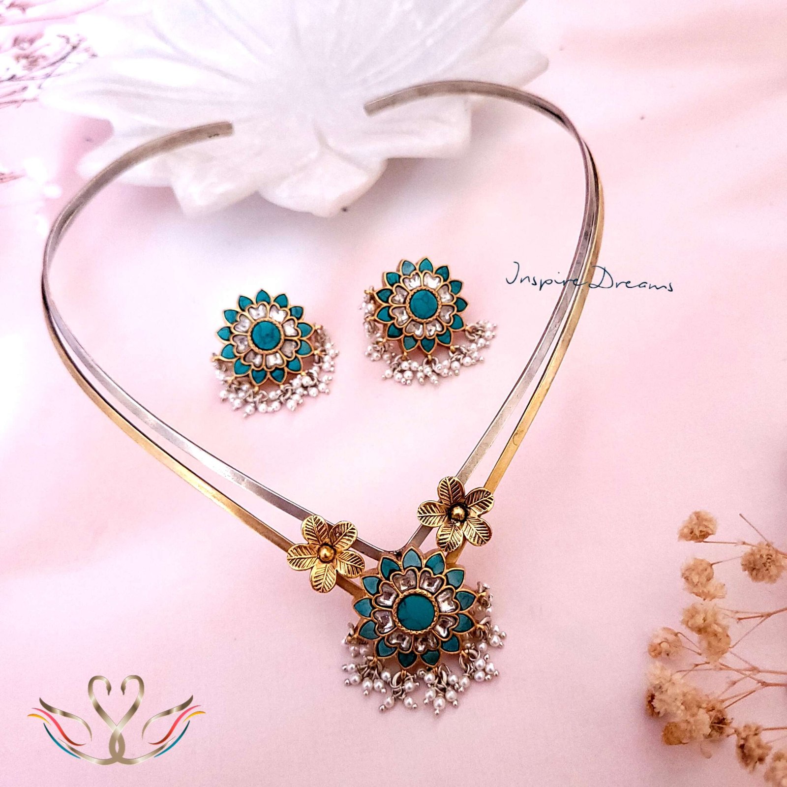 TURQUOISE BOLDLY HASLI NECKLACE